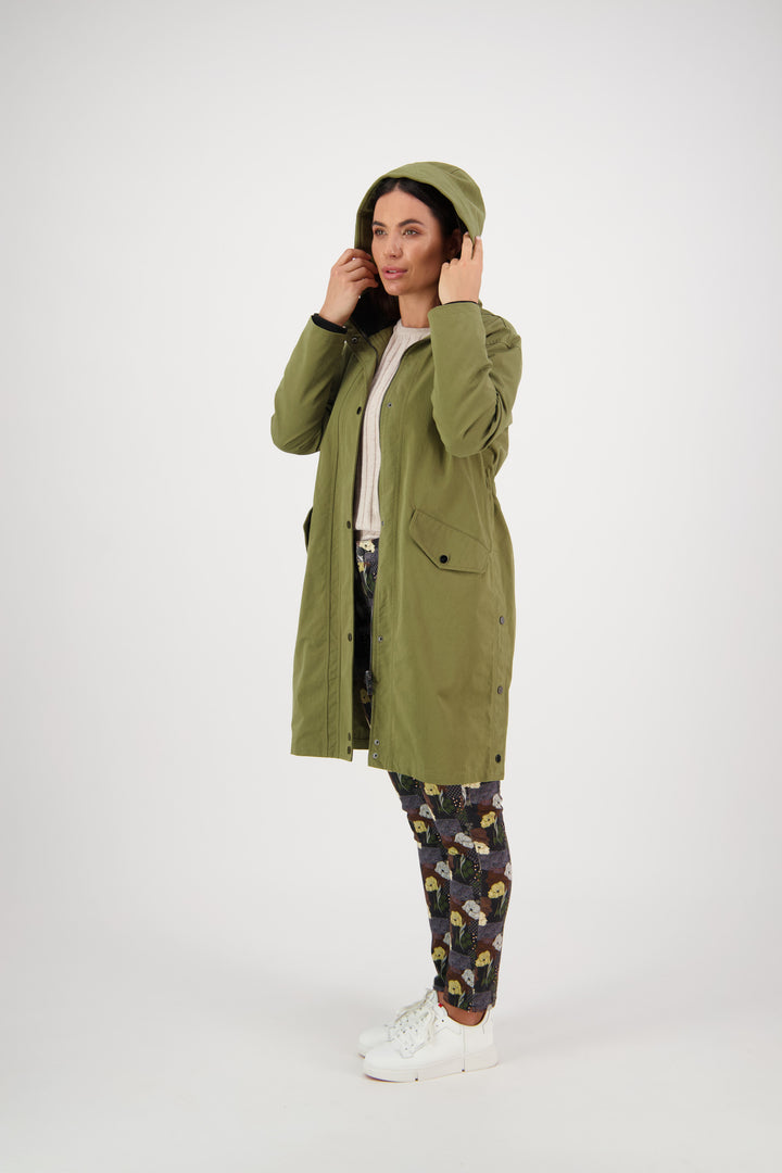 Anorak with Ribbed Cuff and Collar