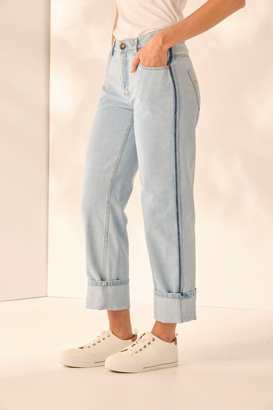 Lania Legal Wide Jean