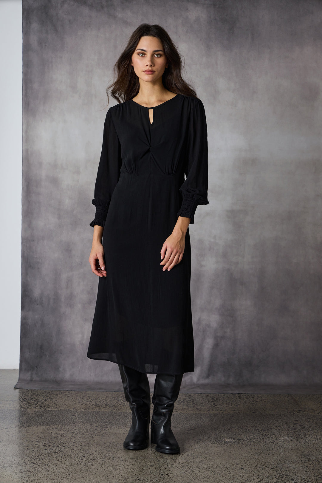 Lania Shadow Dress