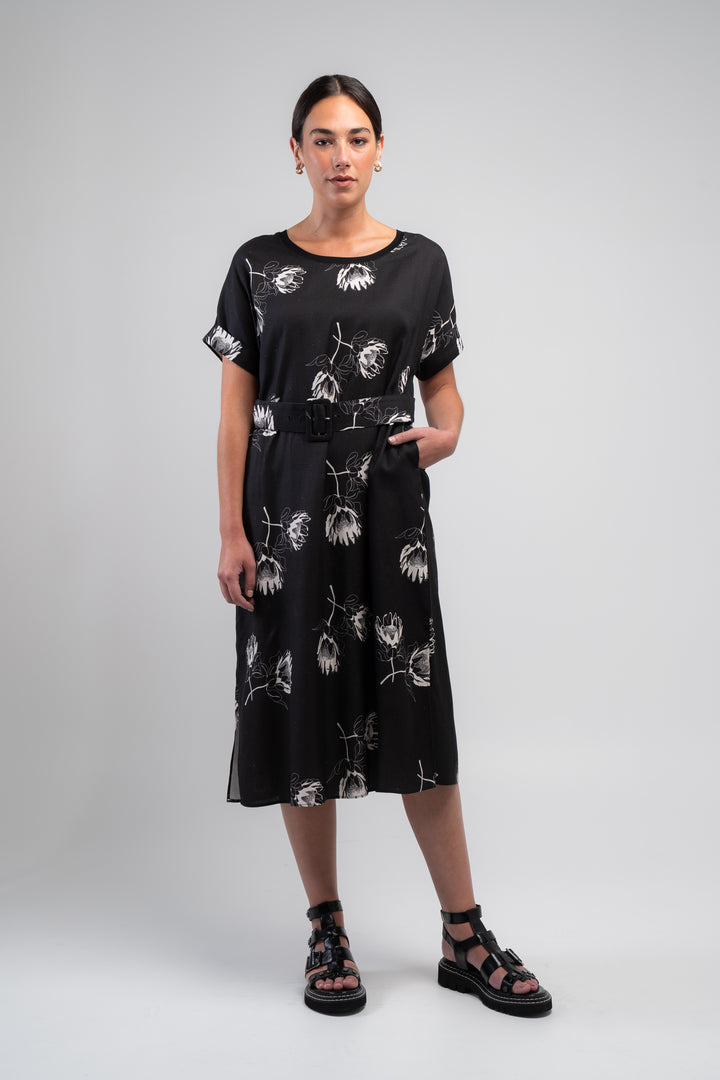 Obi Protea Relaxed Shift Dress