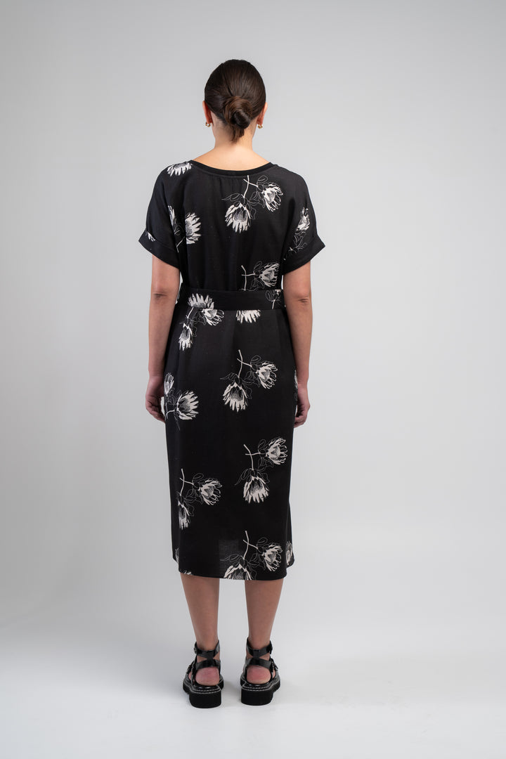 Obi Protea Relaxed Shift Dress