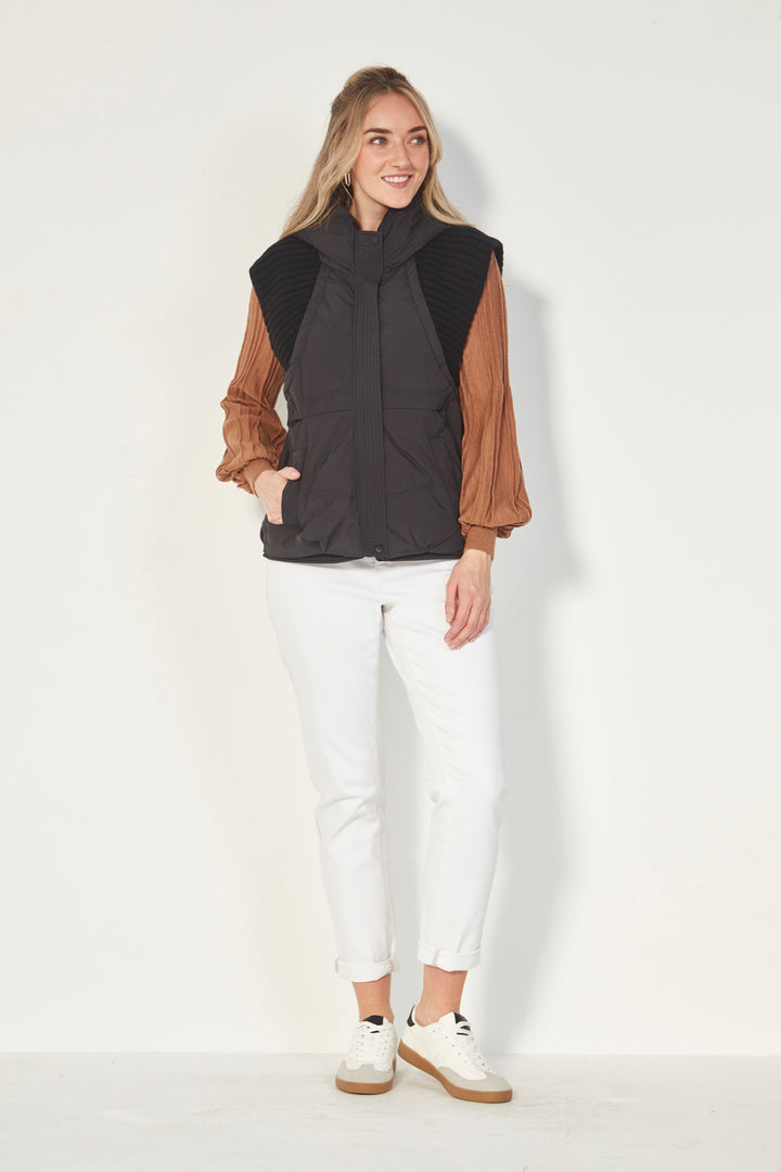 Verge Chaka Vest