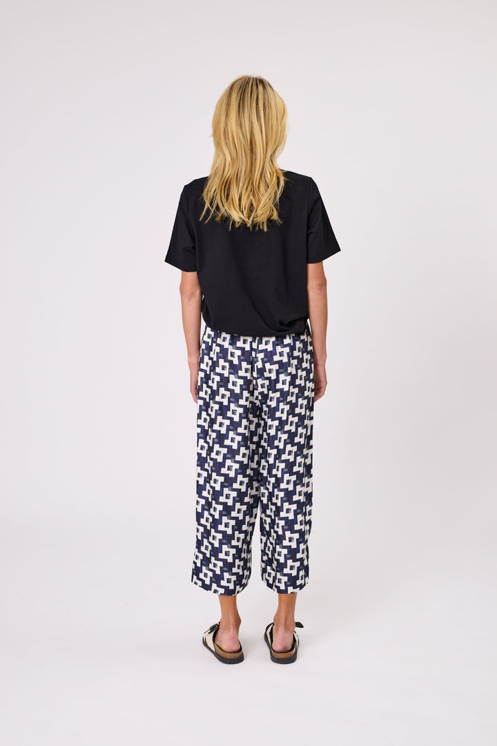 Design Nation Cortez Capri