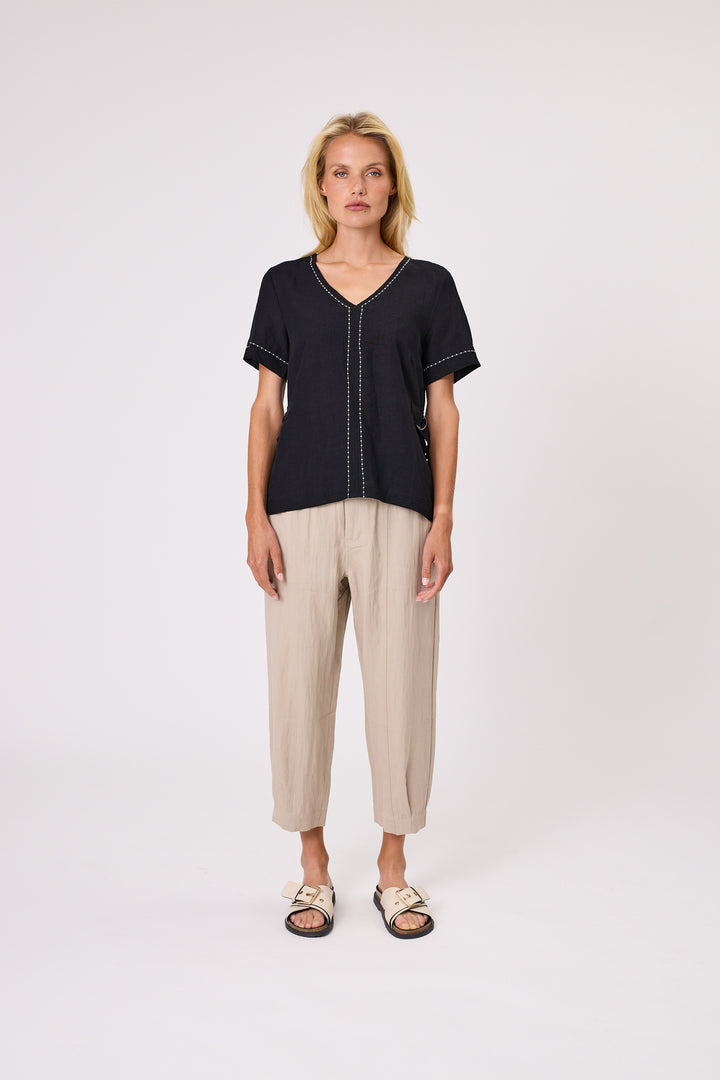 Design Nation Lotus Top