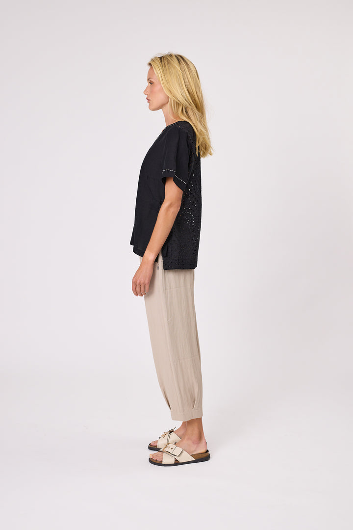 Design Nation Lotus Top
