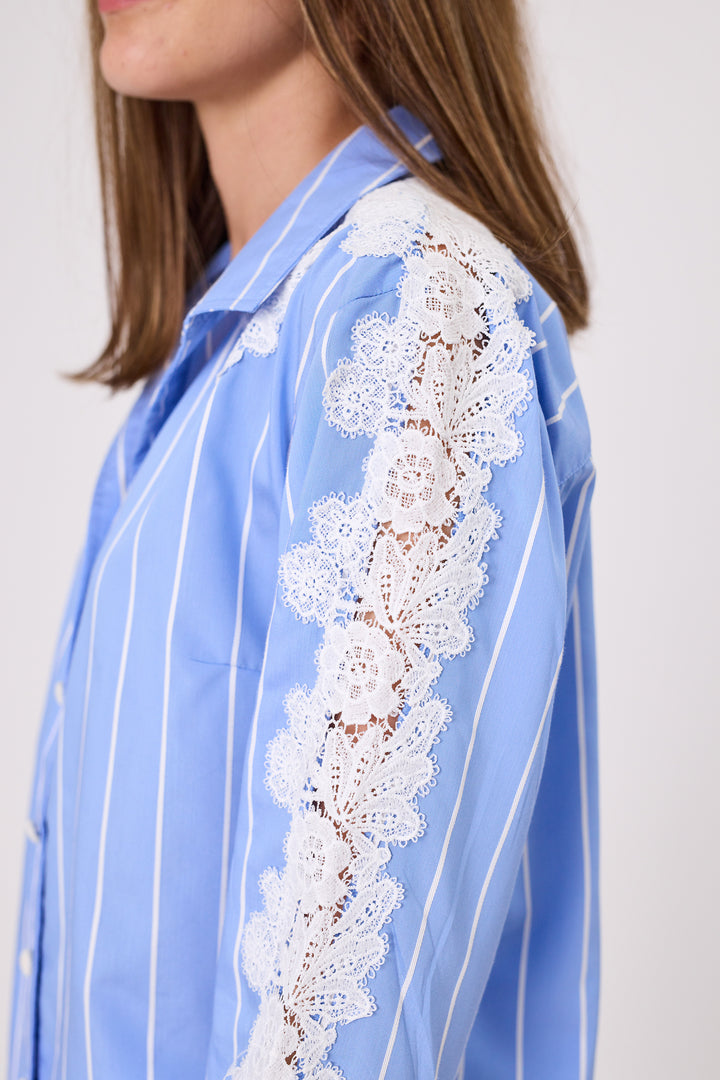 Design Nation Form Shirt