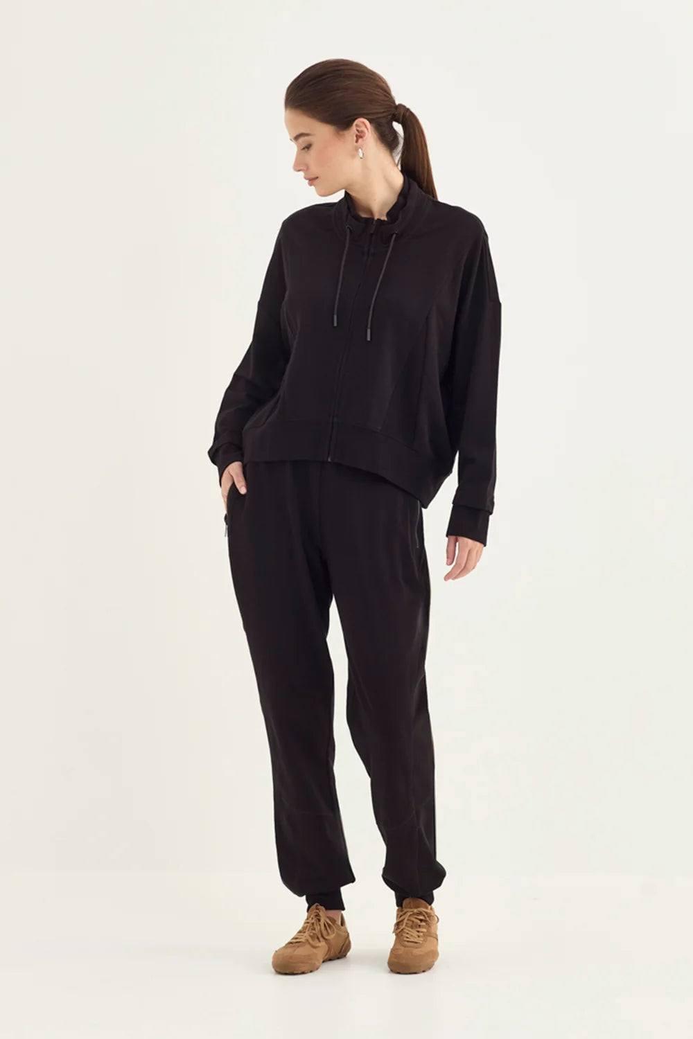 Verge Honour Jacket