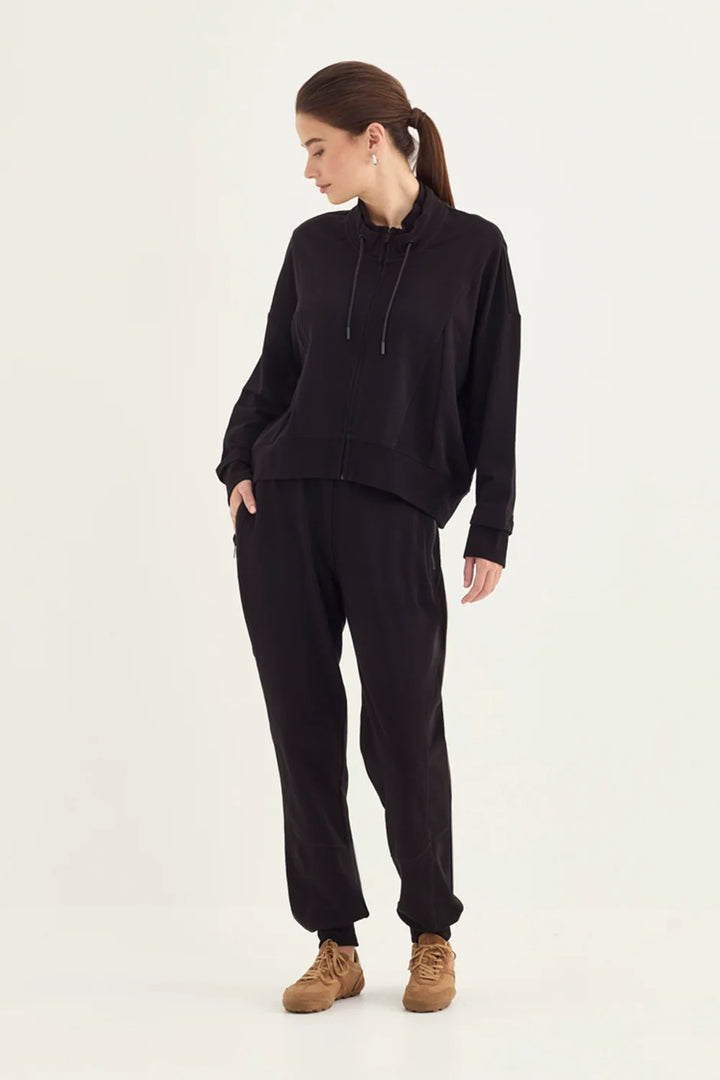 Verge Honour Jacket