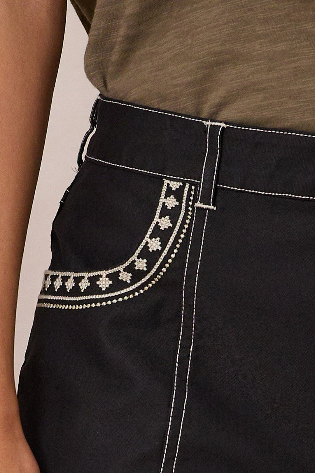 Design Nation Roamer Crop Pant