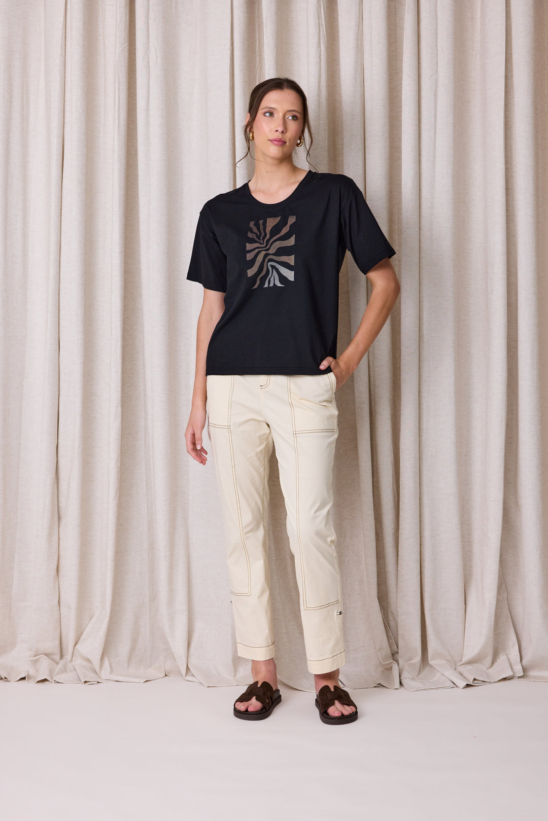 Newport Noire Tee