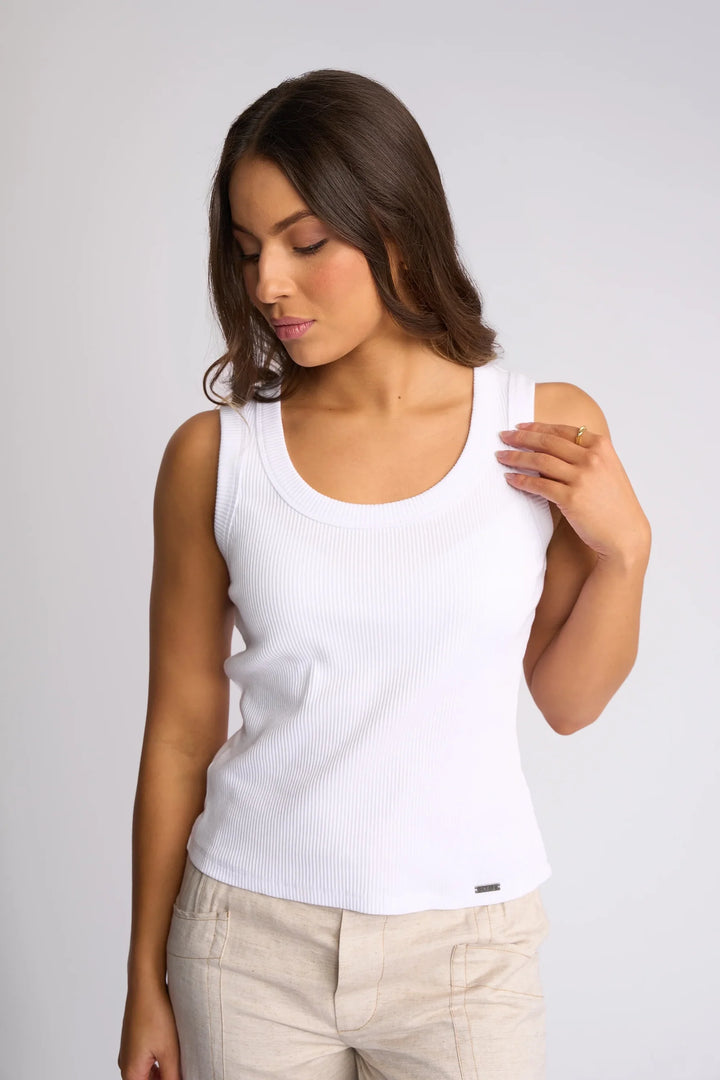 Knewe Riviera Tank