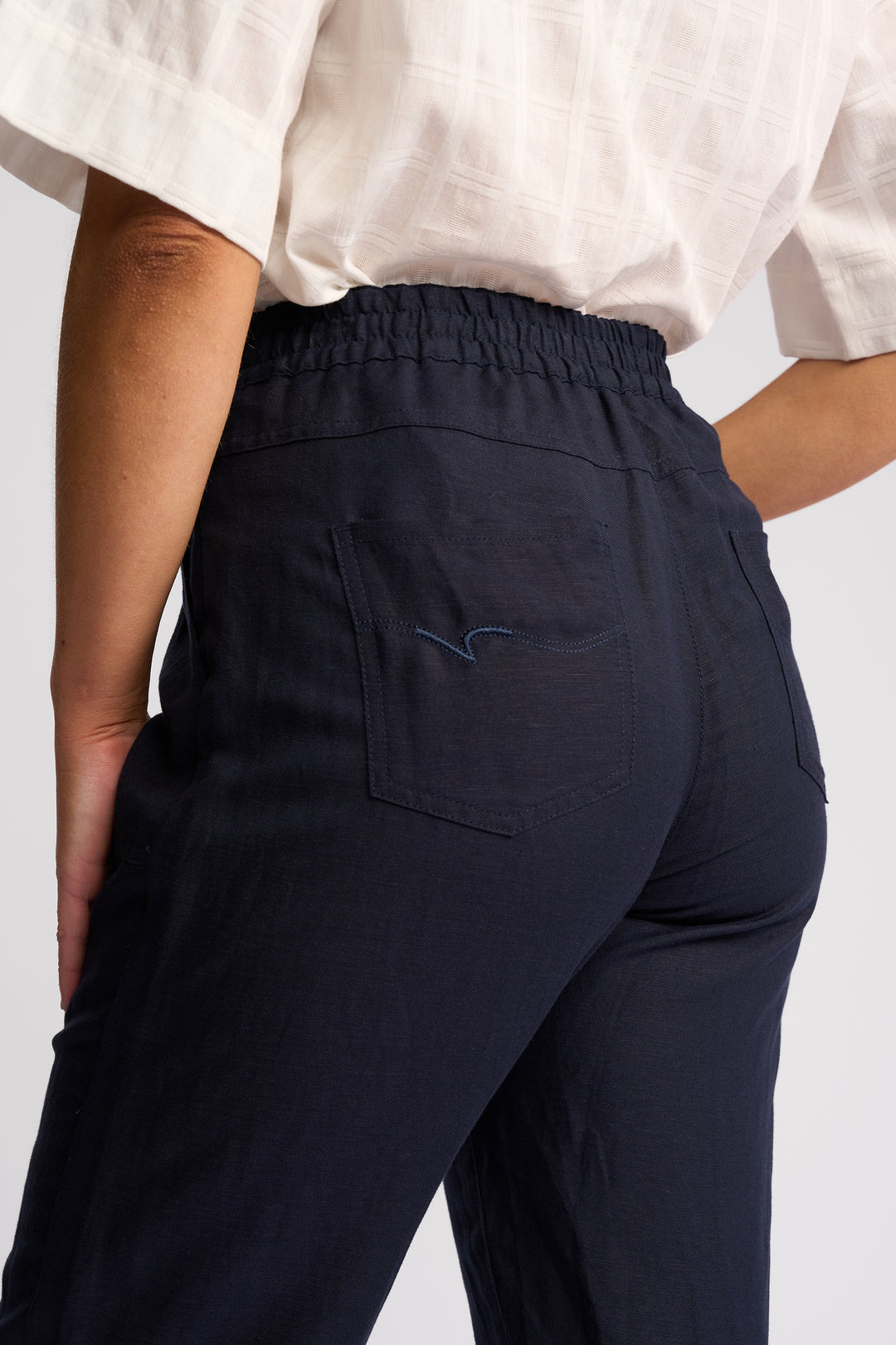 Vassalli Oxford Slim Leg Pants